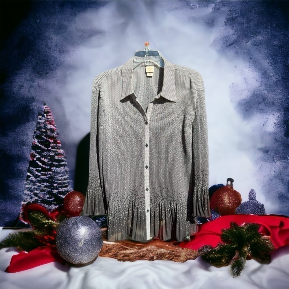 COVINGTON~PLEATED~BUTTON UP~BLOUSE~SHEER~GOES FROM GRAY TO BLACK~DRESSY~NICE~TC